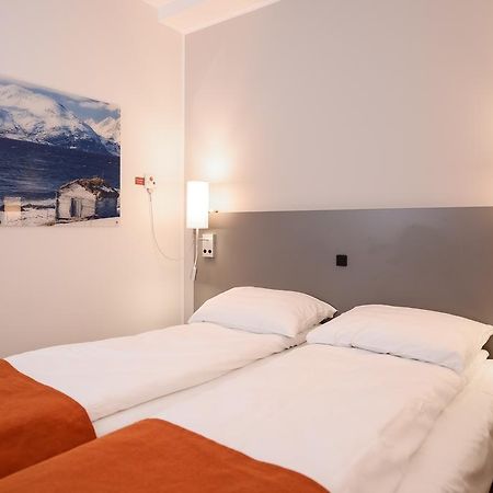 Pingvinhotellet Unn Tromsø Kültér fotó